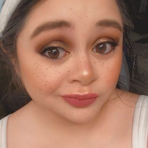 Meet your Posher, Mari